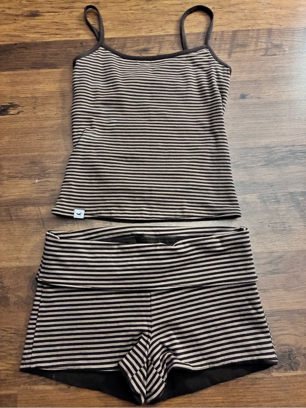 Hollister brown reversible short and tank top set
